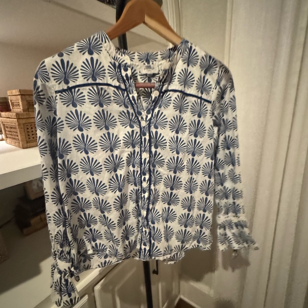 Porridge Anthropologie Peacock Print Blouse with Button Detail XS